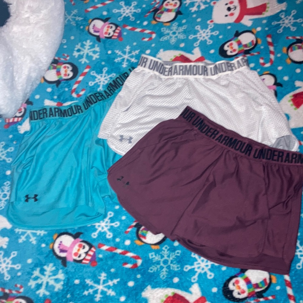 I have 3 that I am selling white, maroon, and blue
